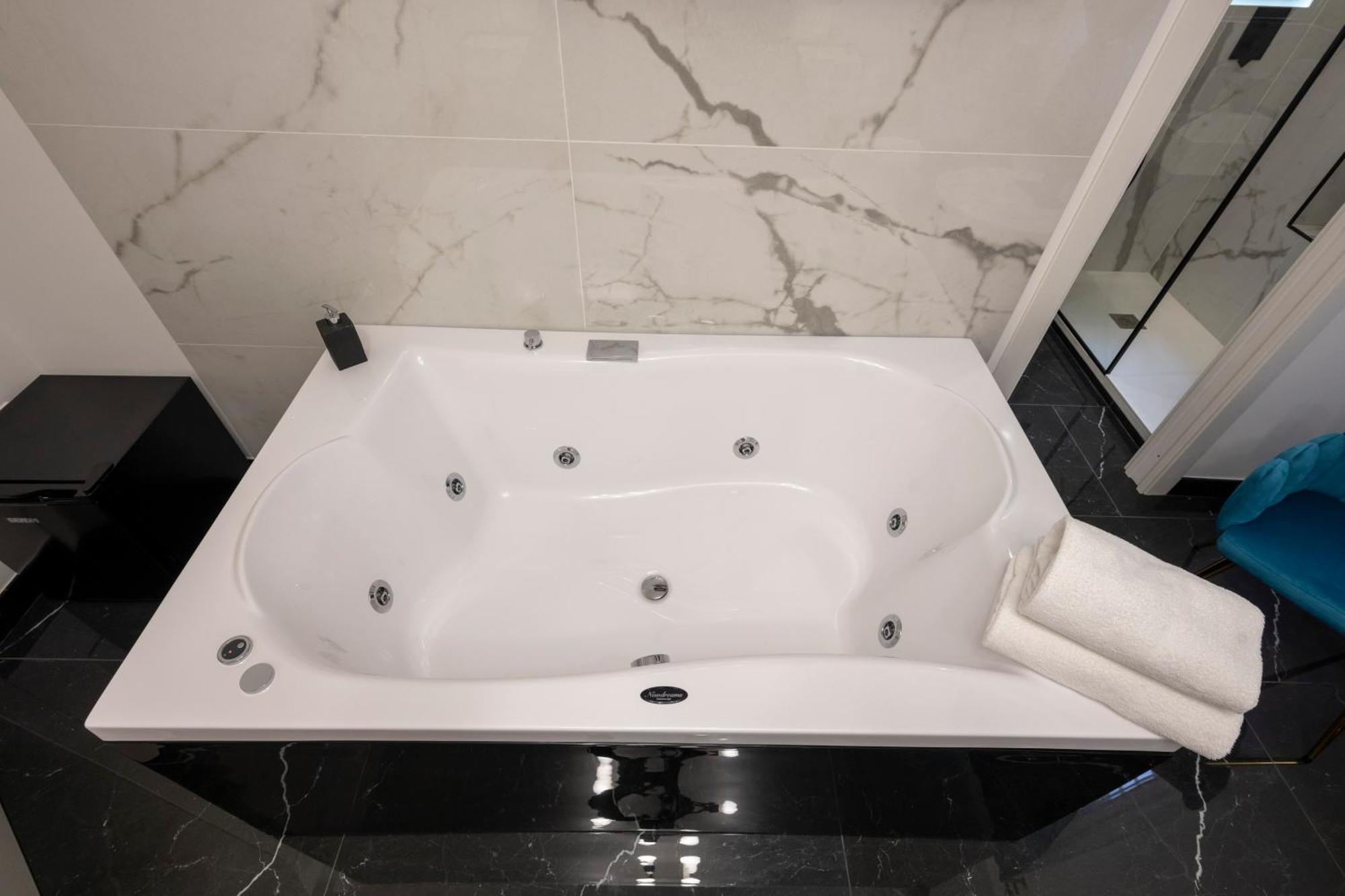 Jacuzzi Rooms Vatican Museum Rome Bagian luar foto